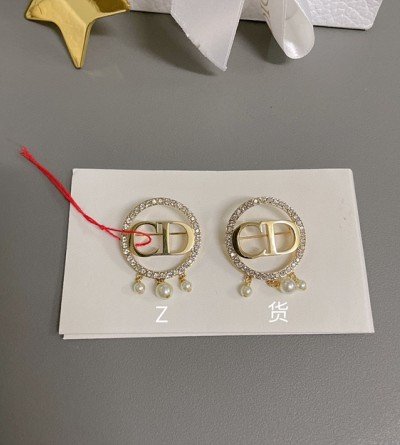 디올 CD 로고 큐빅 브로치