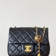 샤넬 23k 체인볼 쁘띠삭 플랩백 17cm