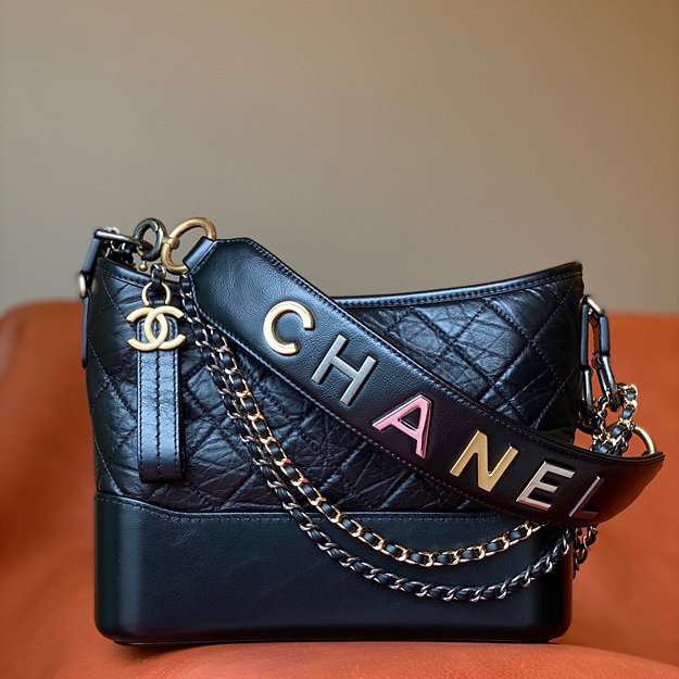 샤넬 가브리엘 호보백 미듐