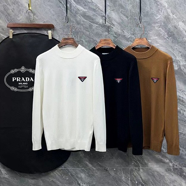 프라다 삼각라벨 니트