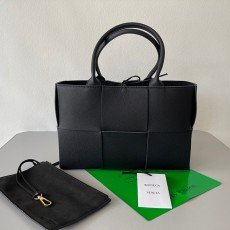 보테가 베네타 아르코 토트 백 스몰 30cm