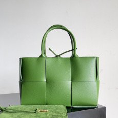 보테가 베네타 아르코 토트 백 30cm