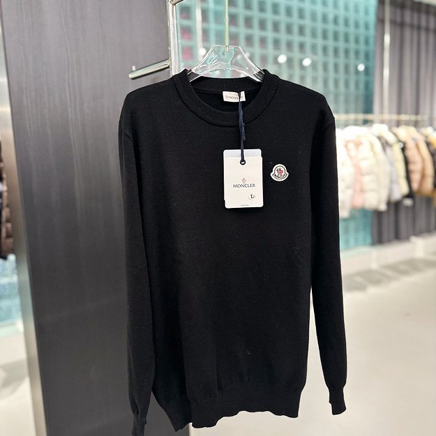 몽클레어 클래식 니트