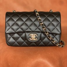 샤넬 CF 클래식 램스킨 플랩백 20cm
