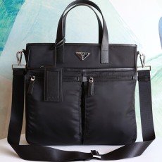 프라다 블랙 나일론 사피아노 가죽 토트백 2VG860