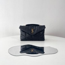 생 로랑 루루 푸퍼 토이백 759337