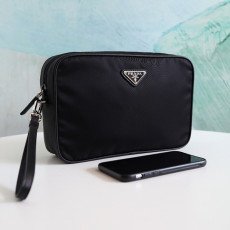 프라다 리나일론 파우치 겸 클러치 백 2NE007