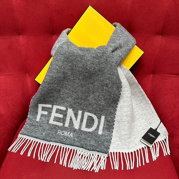 펜디 올오버 양면 머플러