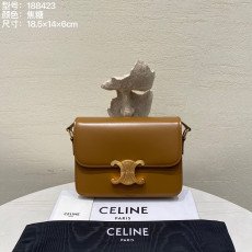 셀린느 틴 트리옹프 백 188423