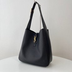 생로랑 LE 5 À 7 소프트 라지백 753837