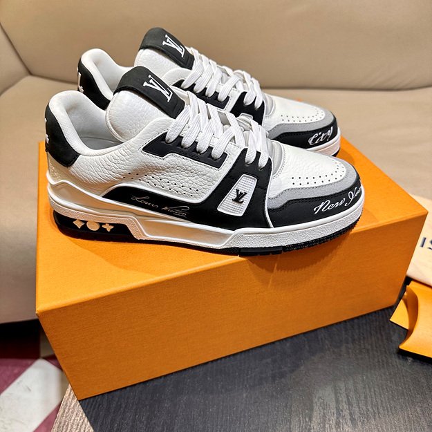 루이비통 트레이너 스니커즈