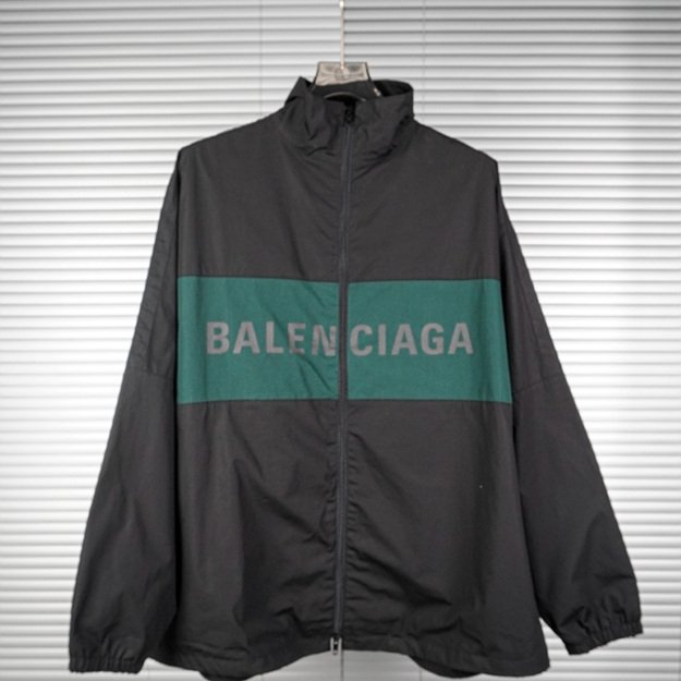 발렌시아가 집업 자켓