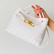 보테가 베네타 안디아모 인트레치아토 백 스몰