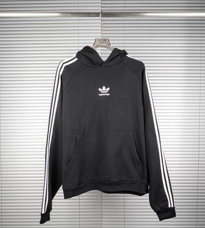 발렌시아가 아디 콜라보 후드