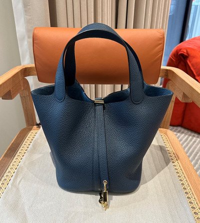 에르메스 끌레망스 피코탄 22cm